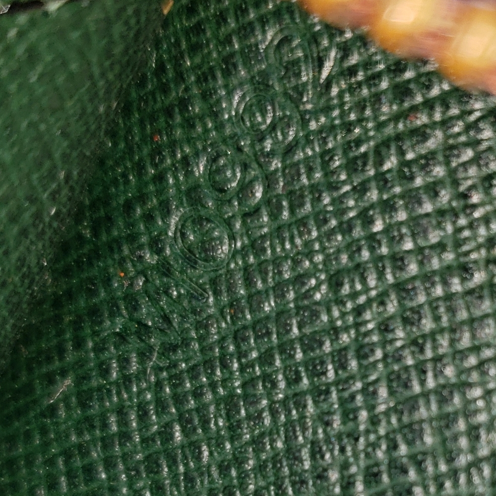 LOUIS VUITTON Pochette Homme Epi Leather - Picture 12 of 13